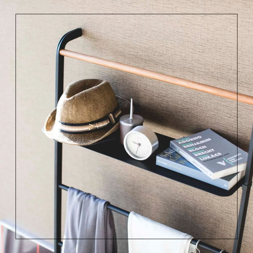 Leaning Ladder With Shelf