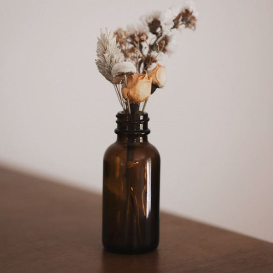 Diffusing Aphrodite Oil Blend and Flowers Set